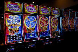 sky124 live casino baccarat dragon tiger sic bo meja langsung dealer profesional